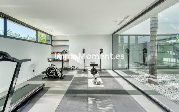 Vakantie verhuur - Vrijstaande villa - Estepona  - New Golden Mile