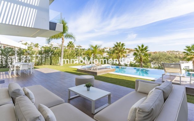 Kurzzeitvermietung - Freistehende Villa - Benahavís