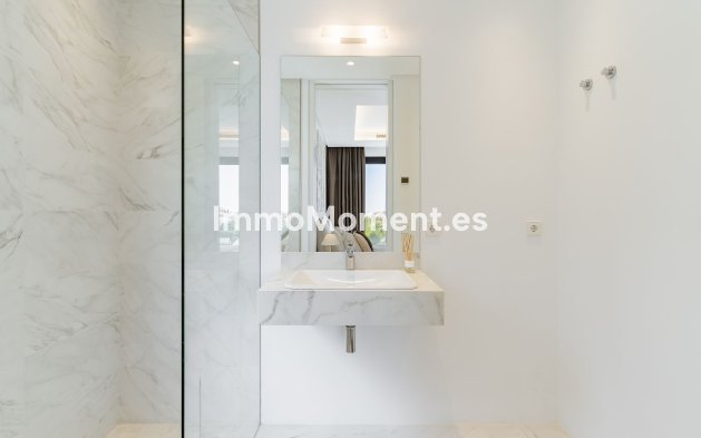 Kurzzeitvermietung - Freistehende Villa - Benahavís