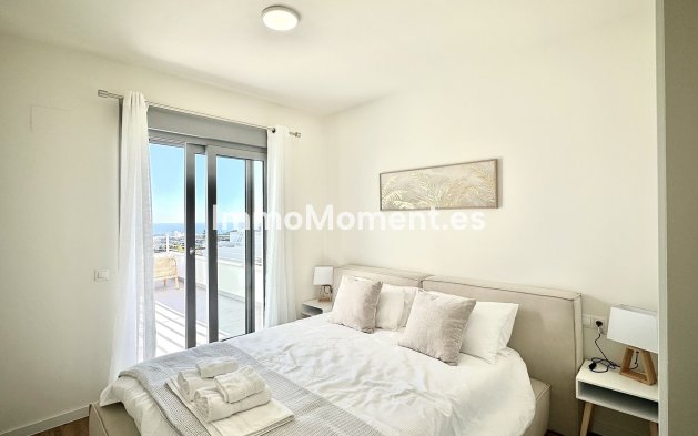 Short Term Rentals - Apartment - Estepona