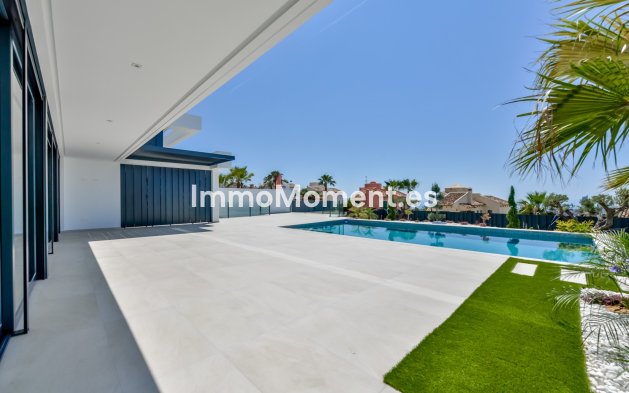 Obra nueva - Villa independiente - Finestrat