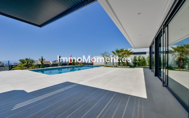 Obra nueva - Villa independiente - Finestrat