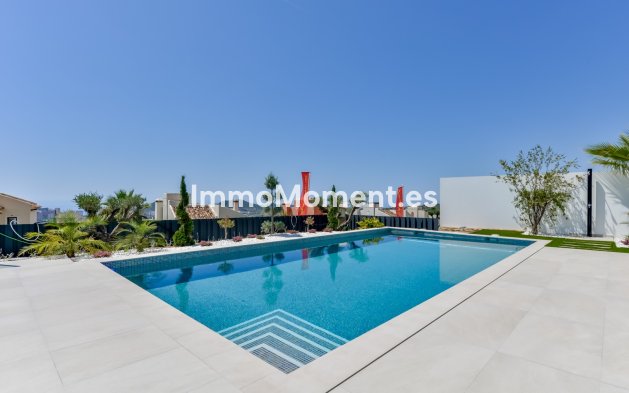 Obra nueva - Villa independiente - Finestrat
