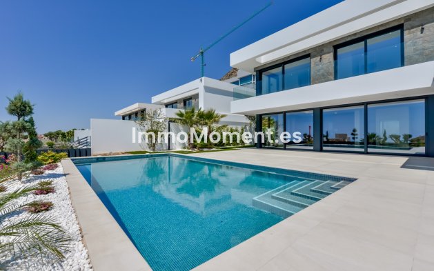 Obra nueva - Villa independiente - Finestrat