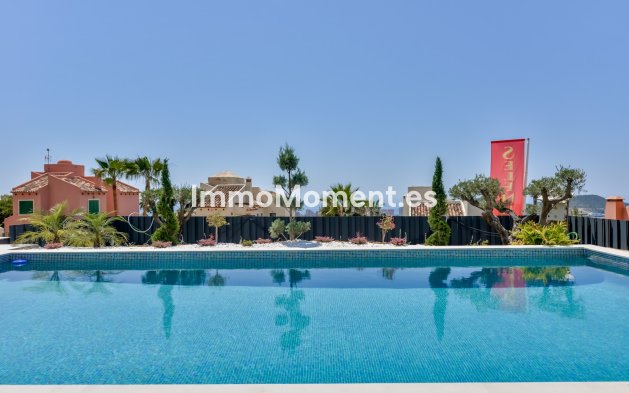 Obra nueva - Villa independiente - Finestrat