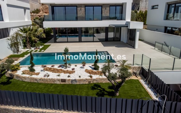 Obra nueva - Villa independiente - Finestrat