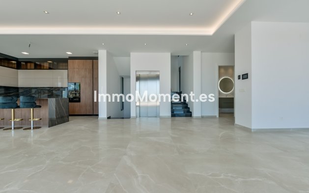 Obra nueva - Villa independiente - Finestrat