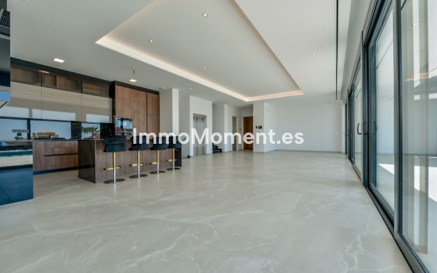 Obra nueva - Villa independiente - Finestrat