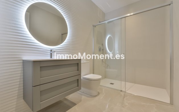 Obra nueva - Villa independiente - Finestrat