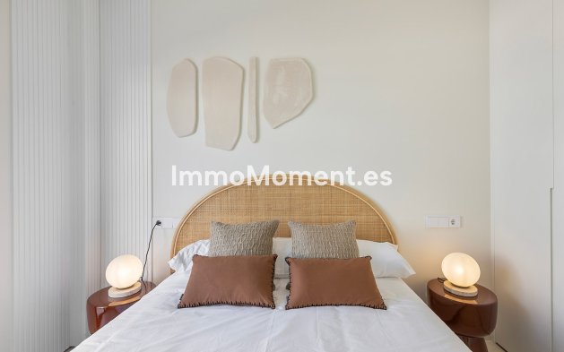 Obra nueva - Villa independiente - Los Alcázares