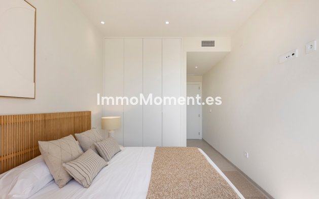 Obra nueva - Villa independiente - Los Alcázares