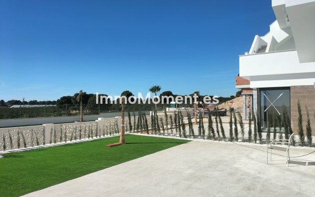 Obra nueva - Villa independiente - Pilar de la Horadada