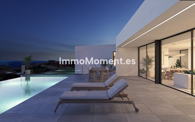 Obra nueva - Villa independiente - Cumbre del Sol