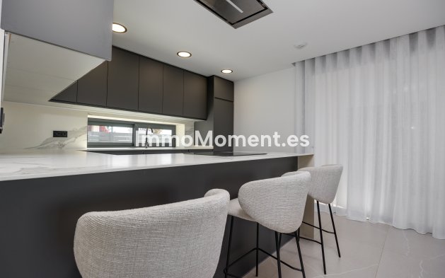 Nieuwbouw - Vrijstaande villa - Torrevieja