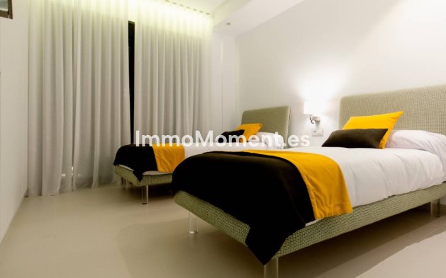 Obra nueva - Villa - Dehesa de Campoamor