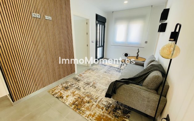 Obra nueva - Villa independiente - Torrevieja