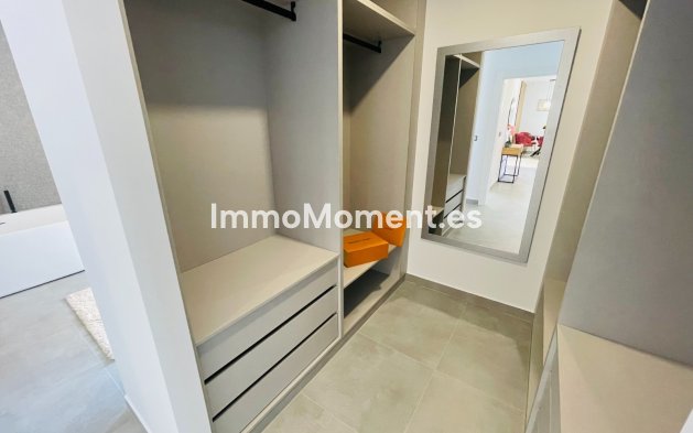 Obra nueva - Villa independiente - Torrevieja