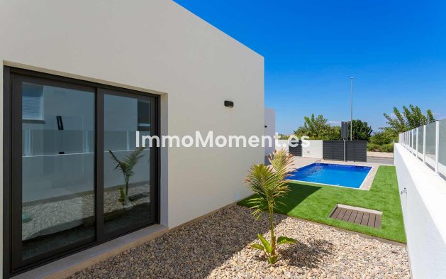 Obra nueva - Villa independiente - Daya Nueva