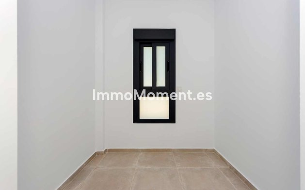 Obra nueva - Villa independiente - Daya Nueva