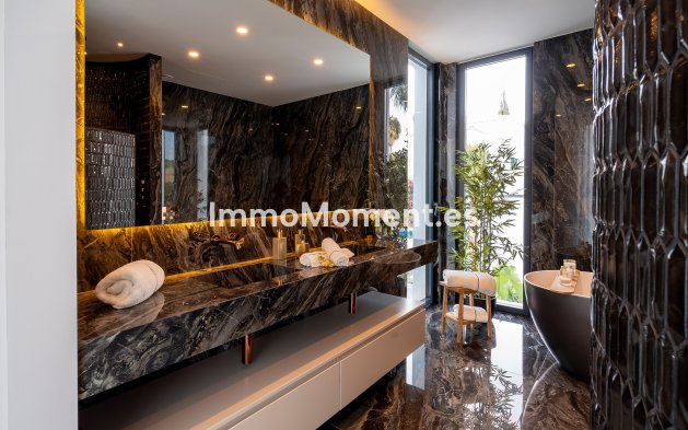Construction neuve - Villa individuelle - Benahavís