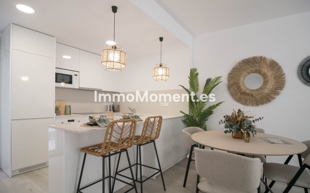 Neubau - Terraced - Jerónimo y Avileses