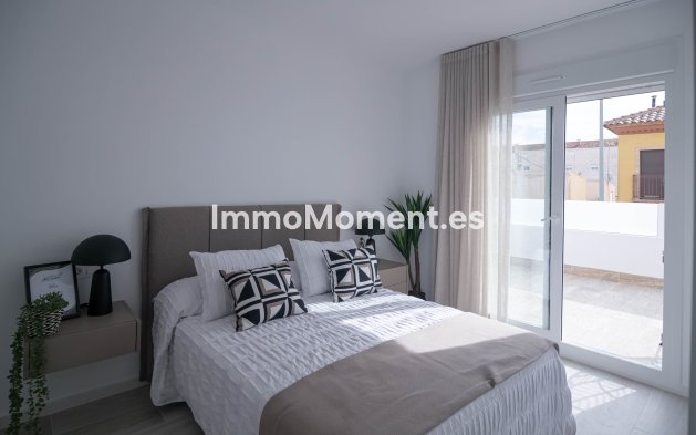 Neubau - Terraced - Jerónimo y Avileses