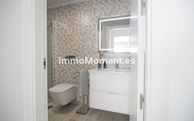 Neubau - Terraced - Jerónimo y Avileses