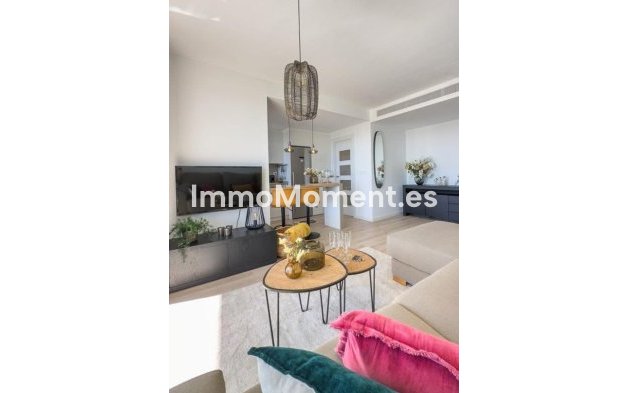 Long Term Rentals - Apartment - Estepona