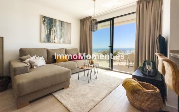 Long Term Rentals - Apartment - Estepona