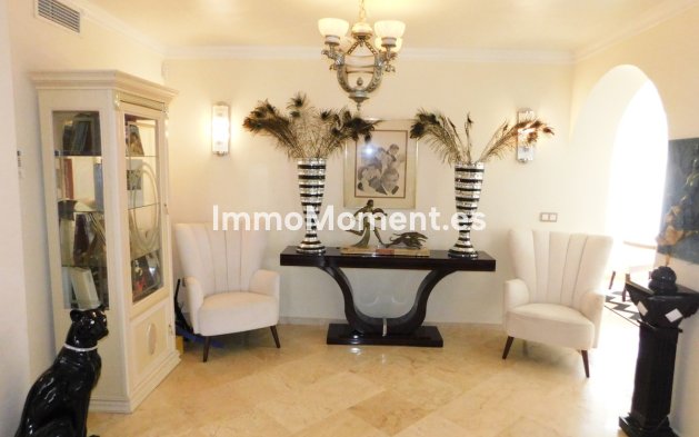 Resale - Apartment - Marbella - Guadalmina Alta