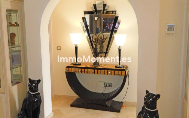 Resale - Apartment - Marbella - Guadalmina Alta