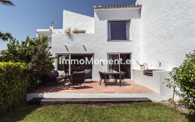 Resale - Townhouse - Marbella - Nueva Andalucía
