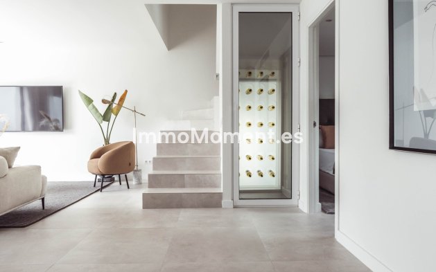 Resale - Townhouse - Marbella - Nueva Andalucía