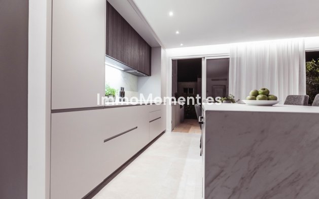 Resale - Townhouse - Marbella - Nueva Andalucía