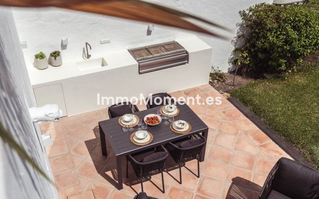 Resale - Townhouse - Marbella - Nueva Andalucía