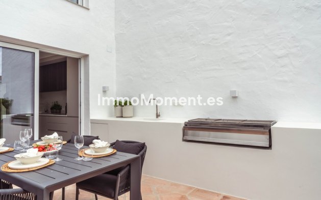 Resale - Townhouse - Marbella - Nueva Andalucía