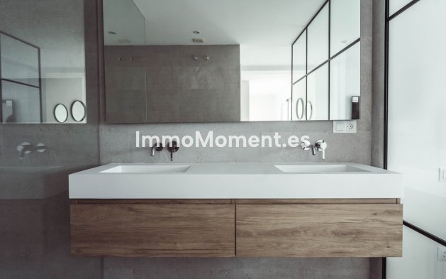 Resale - Townhouse - Marbella - Nueva Andalucía