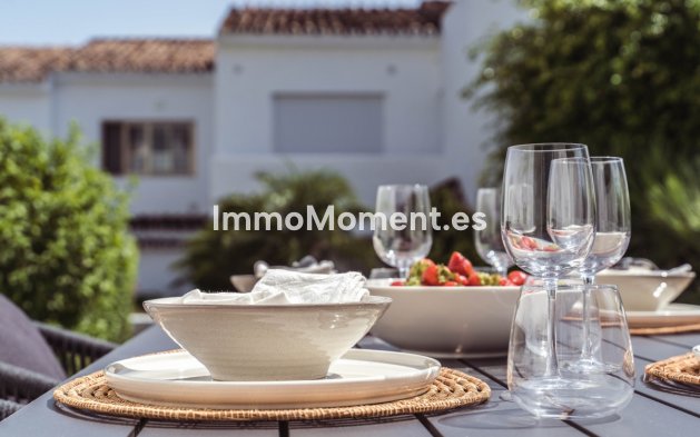 Resale - Townhouse - Marbella - Nueva Andalucía