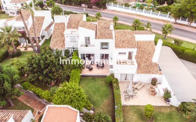 Resale - Townhouse - Marbella - Nueva Andalucía