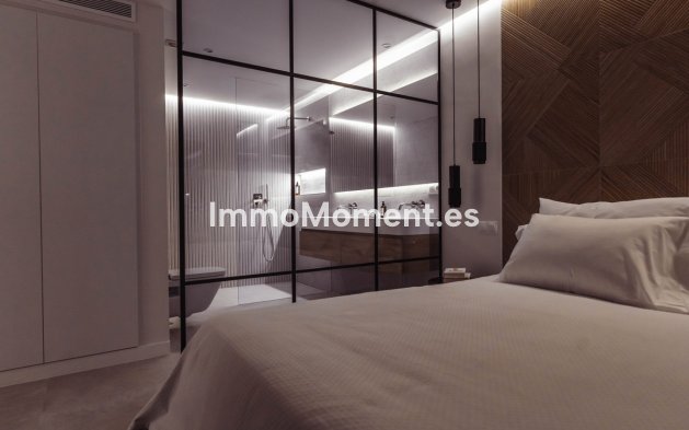 Resale - Townhouse - Marbella - Nueva Andalucía