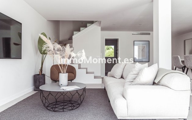 Resale - Townhouse - Marbella - Nueva Andalucía