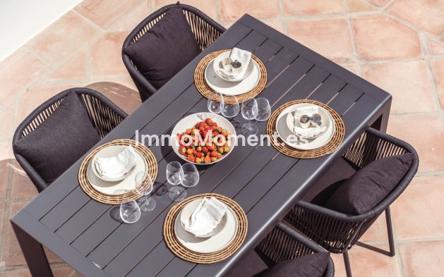Resale - Townhouse - Marbella - Nueva Andalucía
