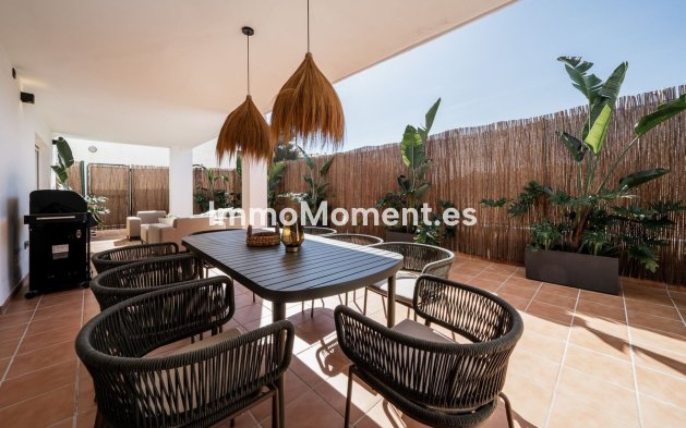 Resale - Apartment - Marbella - Nueva Andalucía