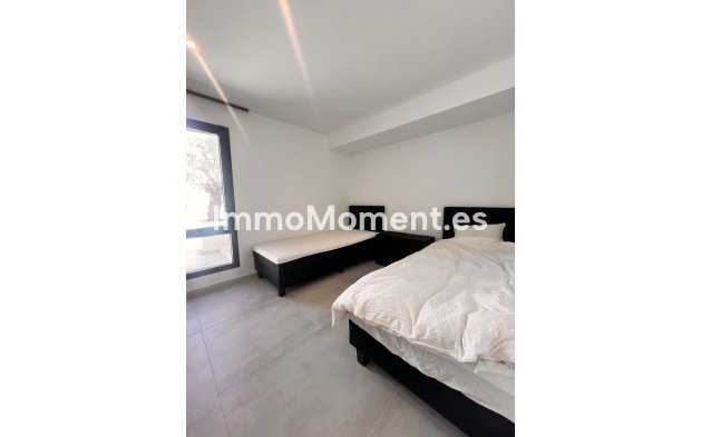 Resale - Detached villa - Mijas Costa - El Chaparral