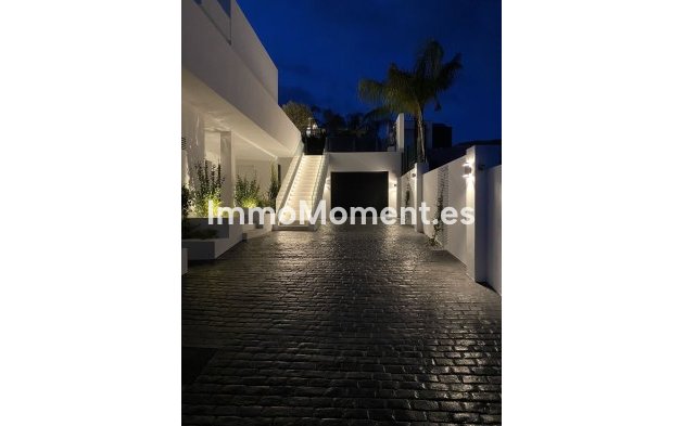 Resale - Detached villa - Mijas Costa - El Chaparral