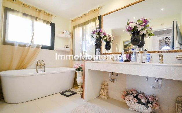 Revente - Appartement - Estepona  - Atalaya