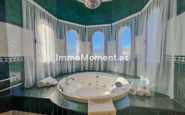 Resale - Detached villa - Benahavís