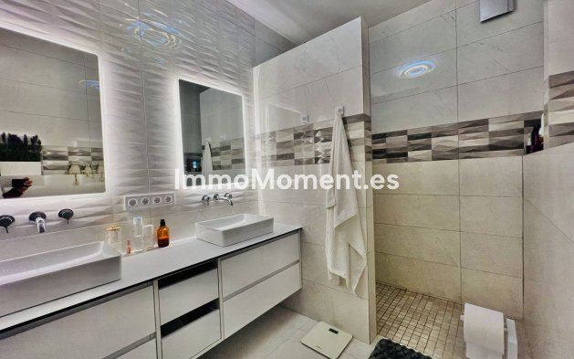 Resale - Townhouse - Estepona - Estepona Centro