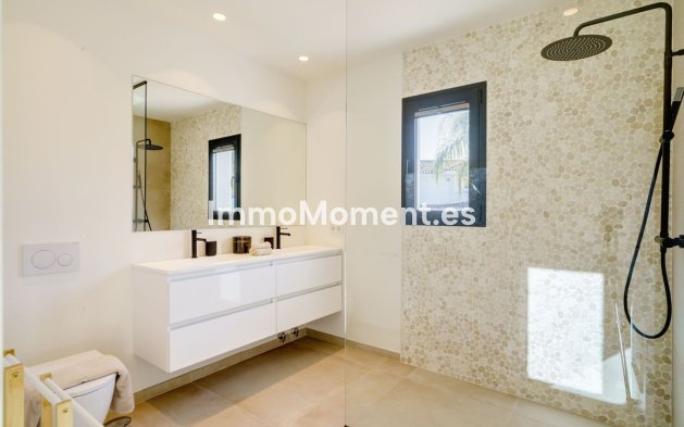 Wiederverkauf - Villa - Marbella - Marbella Centro