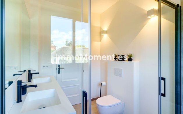 Wiederverkauf - Villa - Marbella - Marbella Centro